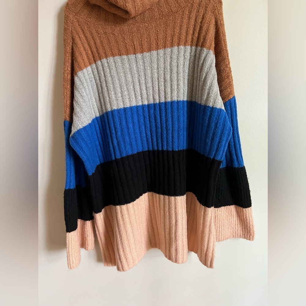 Altar’d State Woman’s Color Block Acrylic Blend Knit Oversized Sweater Size M - Picture 11 of 13